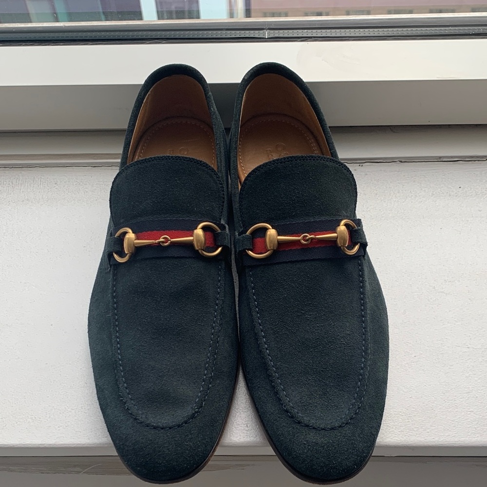 Gucci Men's Blue Suede Loafers with Gold Horsebit